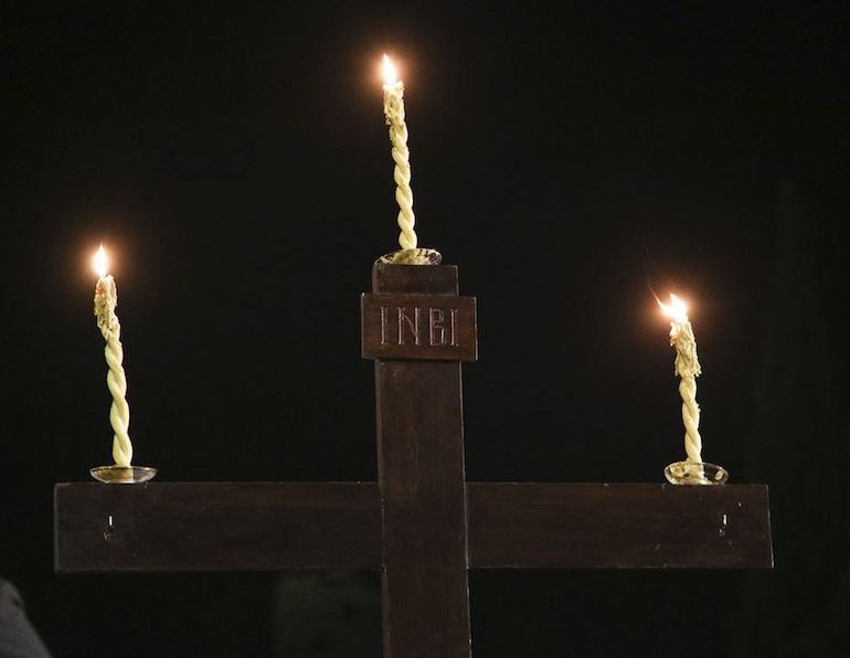 Πάσχα στην Κεφαλονιά: Ξεχωριστά έθιμα και κατανυκτικές θρησκευτικές εκδηλώσεις [εικόνες +βίντεο]