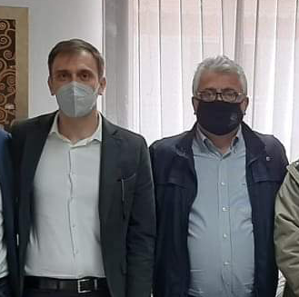 Συνάντηση στο Επιμελητήριο με τον εκπρόσωπο Τύπου του ΚΙΝΑΛ Δημήτρη Μάντζο