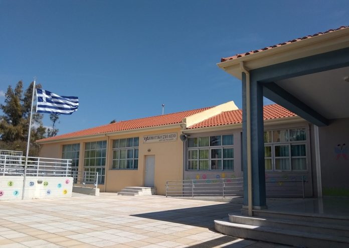 Το 6ο Δημοτικό Σχολείο Αργοστολίου ευχαριστεί θερμά τον αντιδήμαρχο Σπ. Σαμούρη