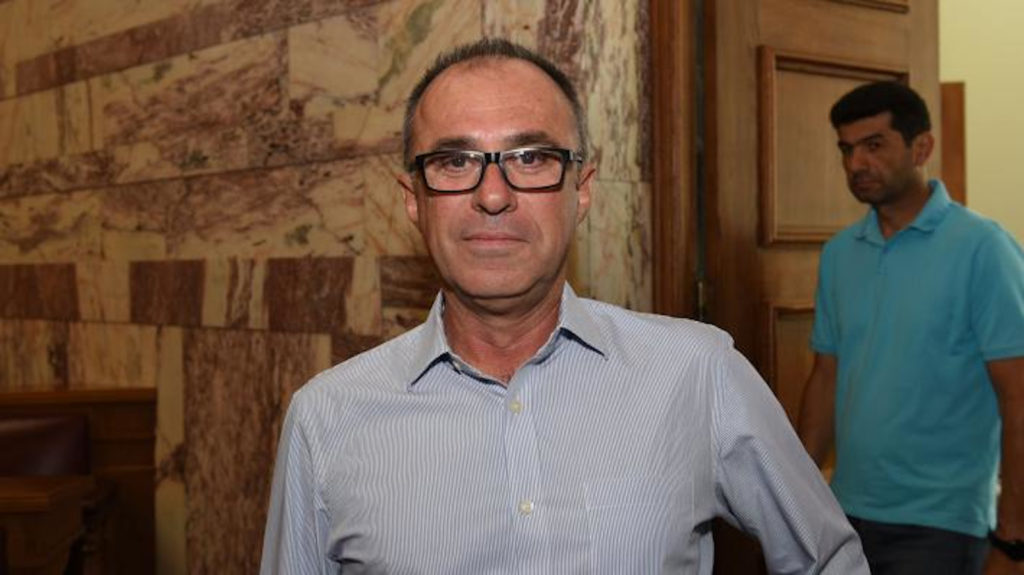 Ερχεται στην Κεφαλονιά ο Νίκος Παπαναστάσης