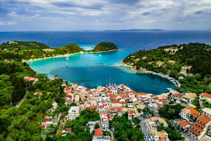 Η κοσμοπολίτισσα των Ιονίων Νήσων, Ρόδη Κράτσα