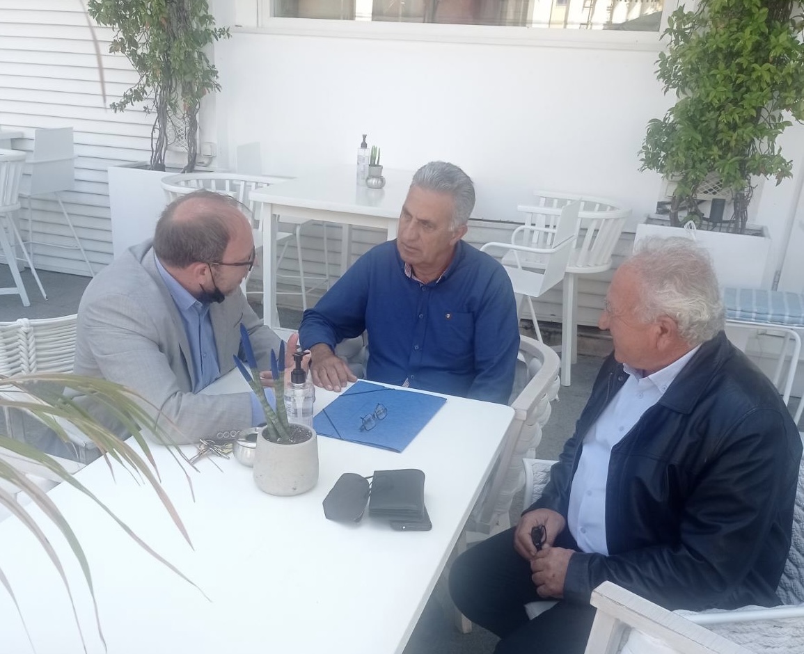 Κοντά στο συνδυασμό του Νίκου Ανουσάκη ο Σπυρονικόλας Σολωμό; Η φωτογραφία του Ekefalonia αδιάψευστος μάρτυρας