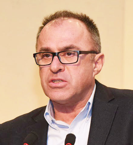 Ο βουλευτής του ΚΚΕ Νίκος Παπαναστάσης στην Κεφαλονιά