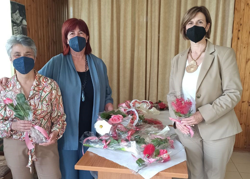 Στο ΚΑΠΗ τίμησαν τη Γιορτή της Μάνας
