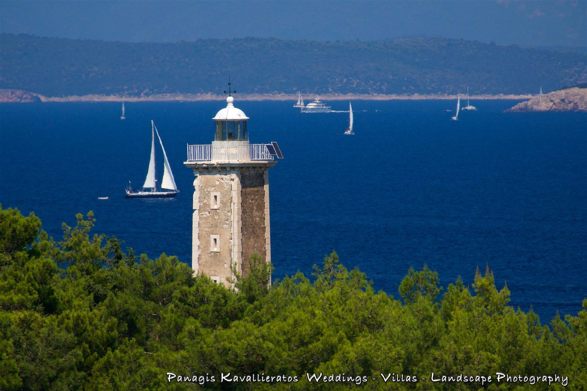 Το κοσμοπολίτικο Φισκάρδο με τους δύο ακοίμητους φρουρούς του [βίντεο]