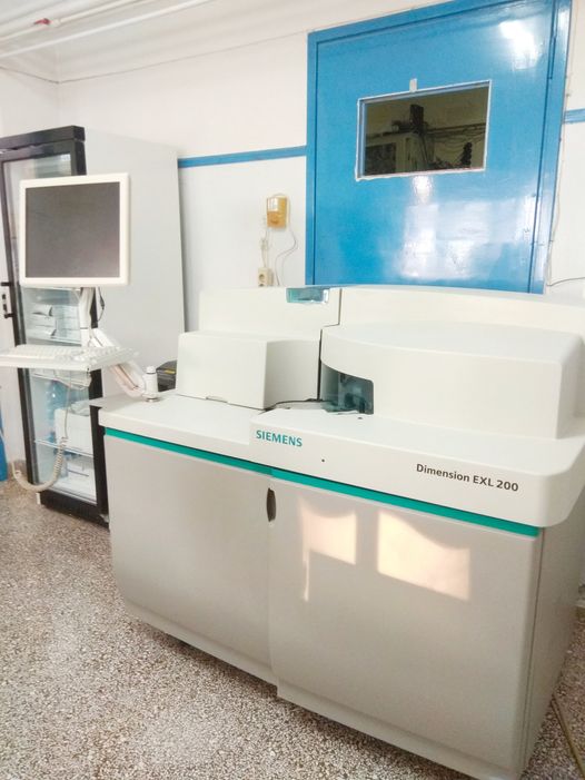 Ευχάριστα νέα για το Μαντζαβινάτειο Νοσοκομείο -Αντικαταστάθηκε ο κεντρικός αναλυτής του μικροβιολογικού εργαστηρίου [εικόνα]