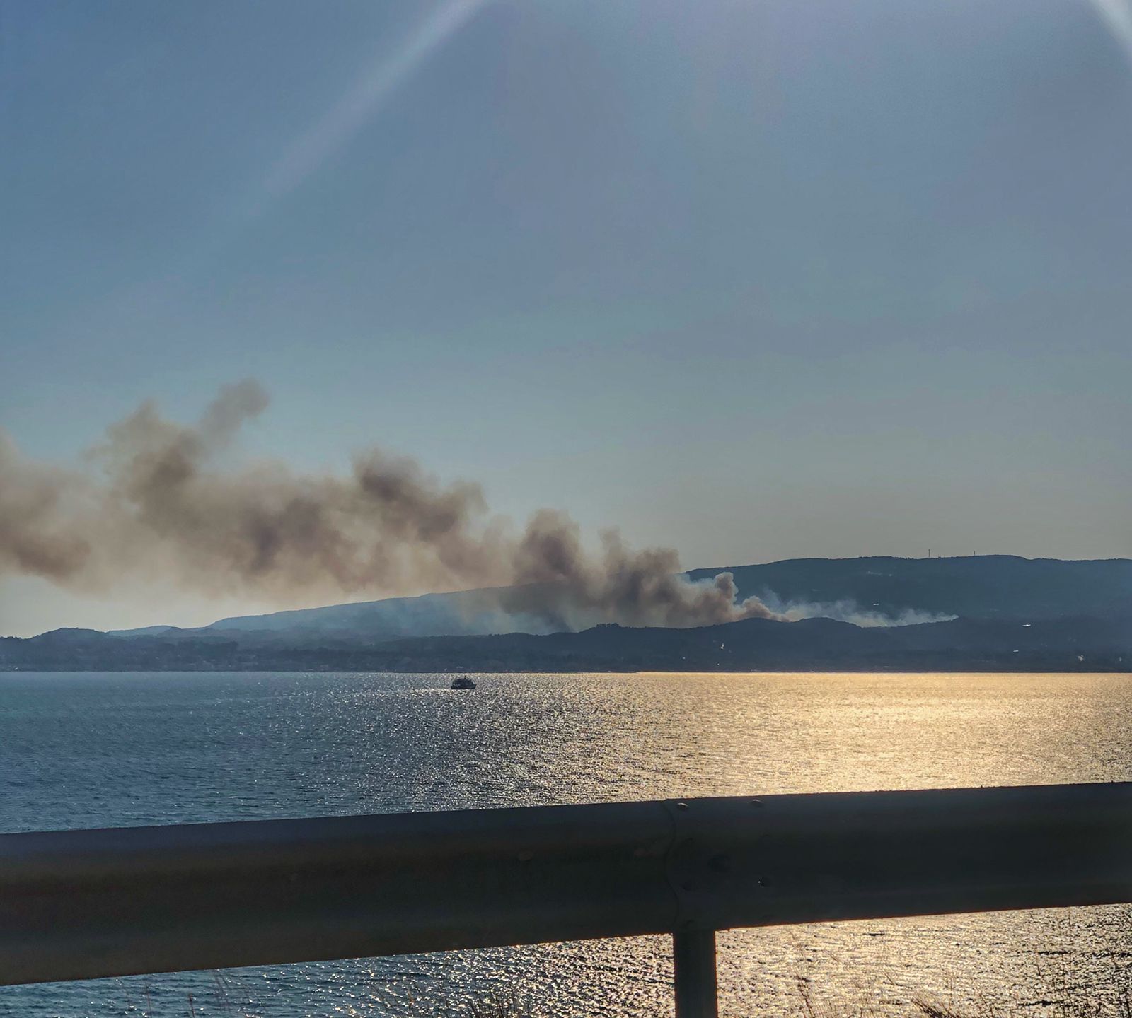 Φωτιά στο Ληξούρι -Μεγάλη επιχείρηση της πυροσβεστικής