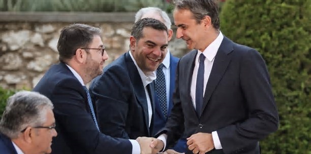 Μητσοτάκης στο προεδρικό Μέγαρο: Ούτε εκλογές, ούτε ανασχηματισμός – Να πάτε διακοπές