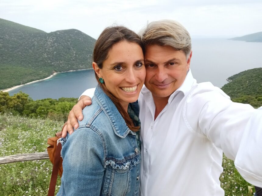 Νικόλας Φαραντούρης: «Η δύναμη του νησιού μας είναι οι άνθρωποί του» -Μια διαφορετική συνέντευξη στον Ionian Galaxy [εικόνες]