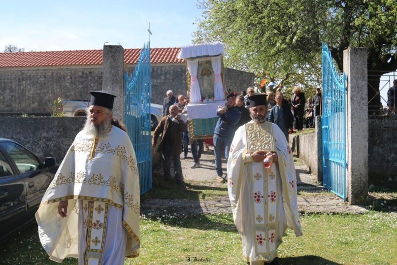 Εσπερινός Θεία Λειτουργία και Λιτανεία στη Ζωοδόχο Πηγή του Αίνου