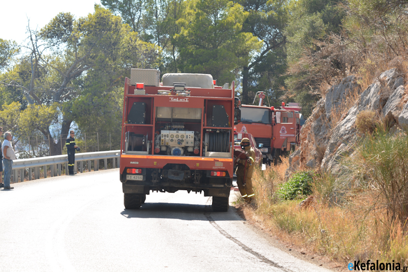 Φωτιά ξέσπασε στον Άγιο Νικόλαο Κεφαλονιάς