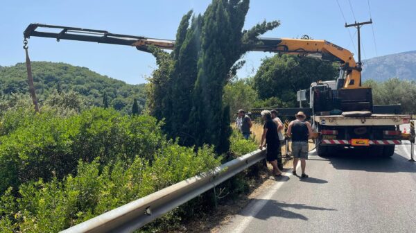 Κεφαλονιά: Πτώση αυτοκινήτου σε χαράδρα στην περιοχή του Πόρου!