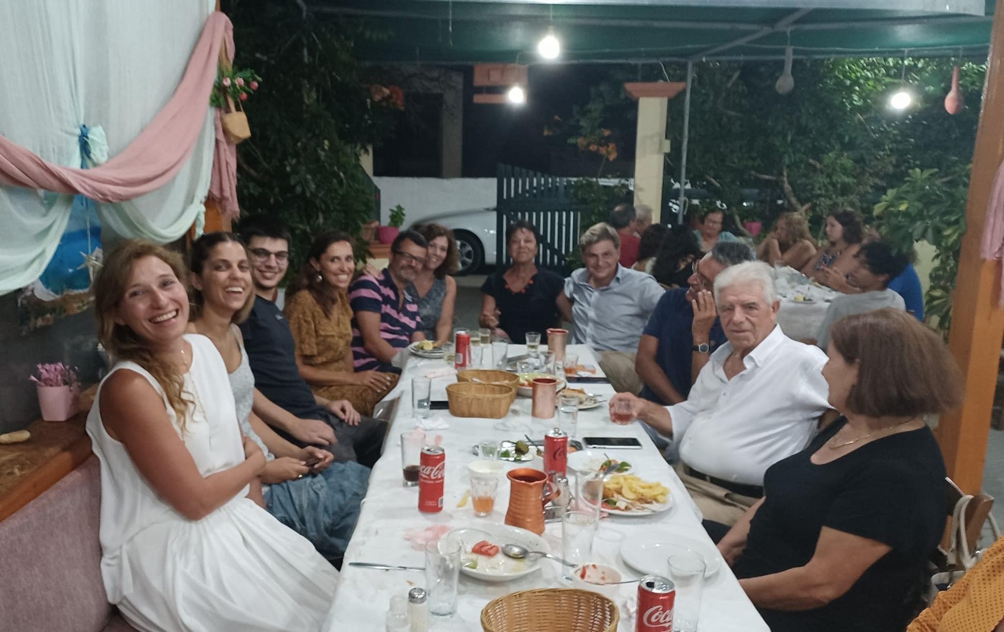 Νίκος Φαραντούρης: Στο ένδοξο Ρίφι με μεγάλη παρέα [εικόνα]