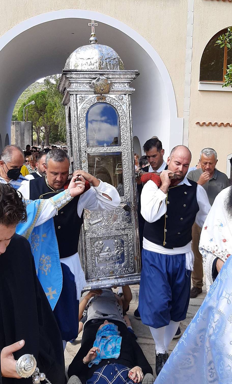 Πλήθος κόσμου στο Αντιμήρι του Αγίου Γεράσιμου στα Ομαλά [εικόνες]