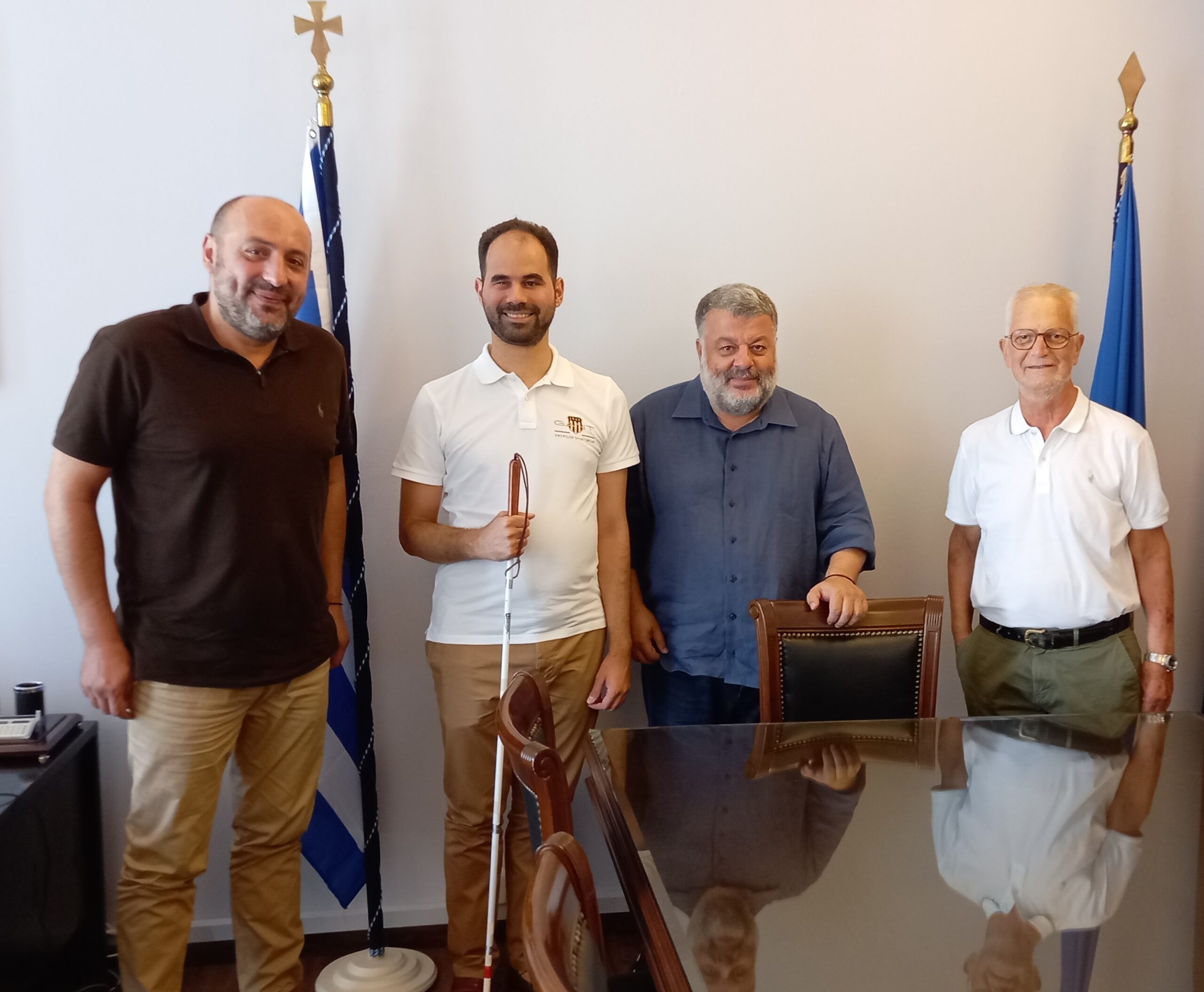 Στον Δήμο Αργοστολίου ο Βαγγέλης Αυγουλάς: Συνάντηση με Μιχαλάτο