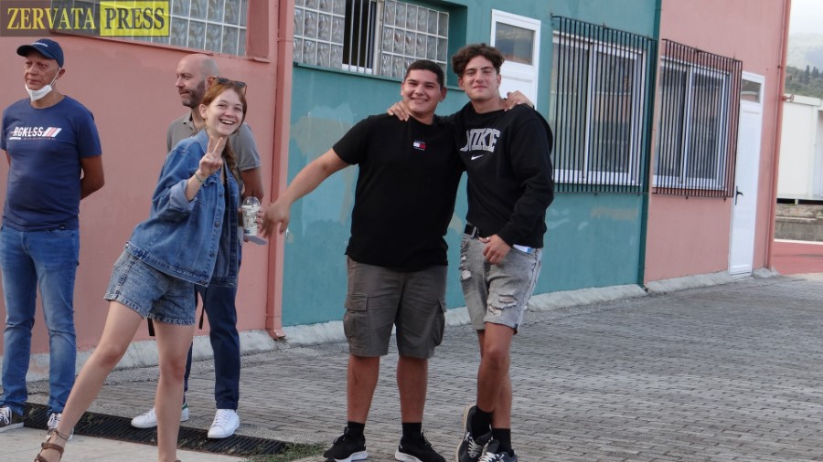 Χτύπησε το πρώτο κουδούνι για το Γυμνάσιο και Λύκειο Σάμης (εικόνες)