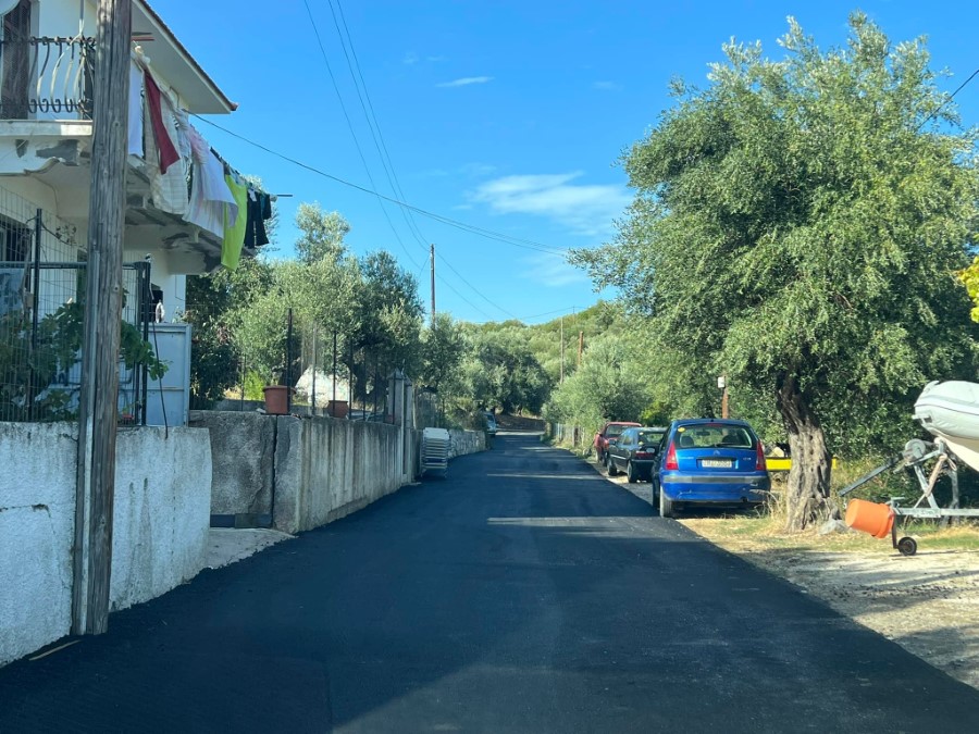 Ιθάκη: Ολοκληρώθηκε η ασφαλτόστρωση των δρόμων στην Κοινότητα Σταυρού [εικόνες]