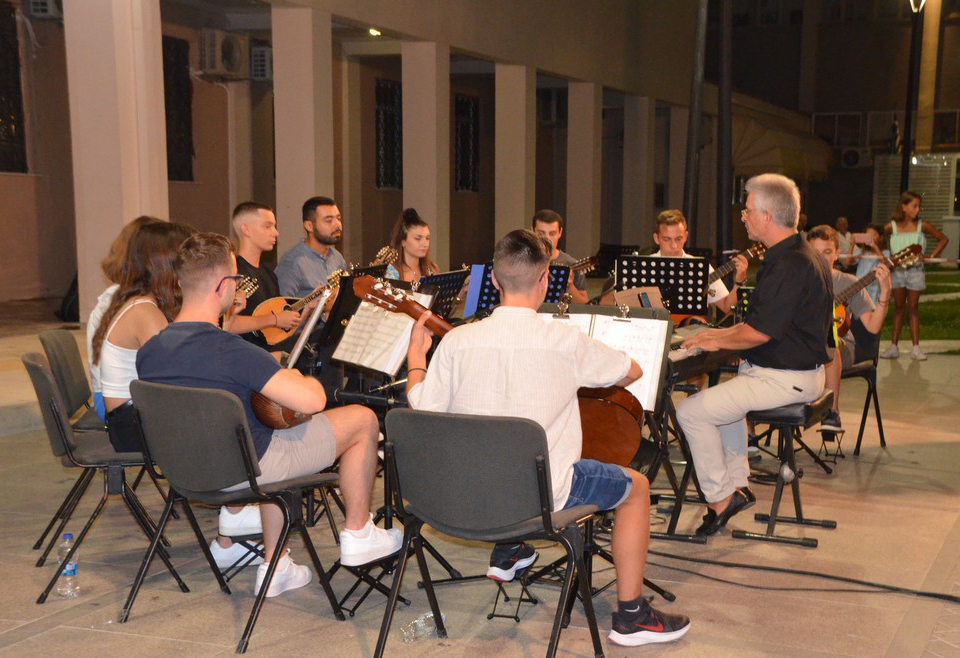 Μαθήματα Μαντολινάτας από τον Δήμο Αργοστολίου
