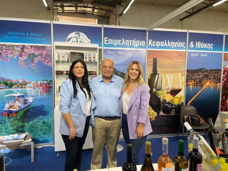Στο περίπτερο της ΔΕΘ Σπύρος και Θόδωρος Γαλιατσάτος [εικόνες]