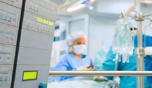 Τραγωδία: 35χρονη μητέρα τριών παιδιών κατέρρευσε και πέθανε σε λίγες ώρες