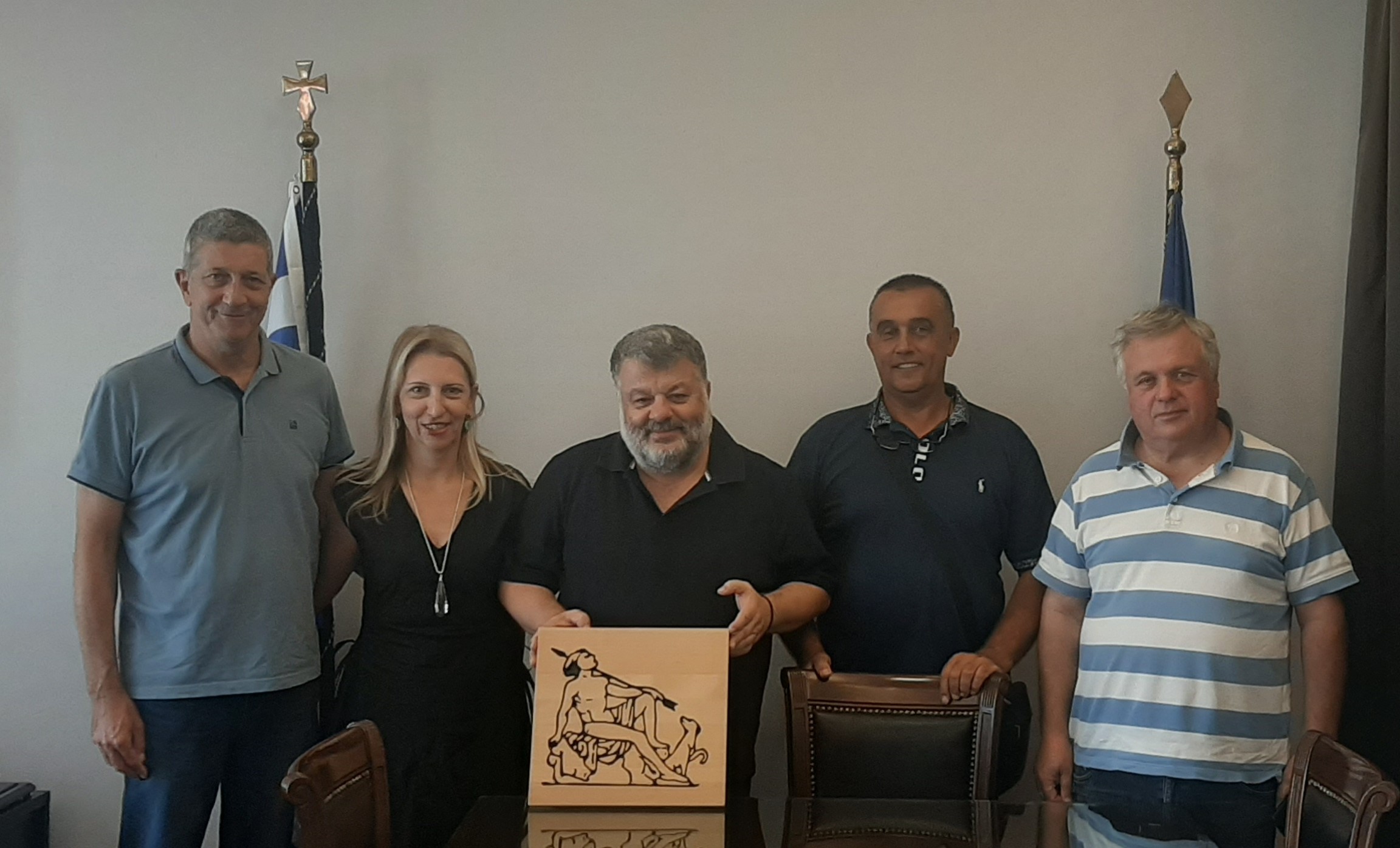 Βίκτωρ και Σέρβοι στον Θεόφιλο Αργοστολίου