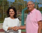 Υπογράφηκε η σύμβαση κατασκευής του έργου “Εκσυγχρονισμός γηπέδων μπάσκετ – τένις στις αθλητικές εγκαταστάσεις του Δήμου Αργοστολίου