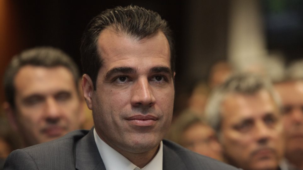 Ερώτηση από 2 βουλευτές του ΚΚΕ στον υπουργό Υγείας Θάνο Πλεύρη
