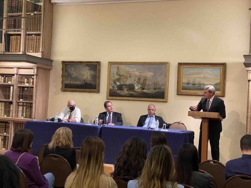 Η Αναστασία Καρούσου από τα Διβαράτα πρώτη των πρώτων στο Μεταπτυχιακό Πρόγραμμα στην Ενέργεια του Πανεπιστημίου Πειραιώς [εικόνες]
