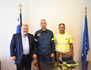Ο Δήμαρχος Αργοστολίου βράβευσε τον κ