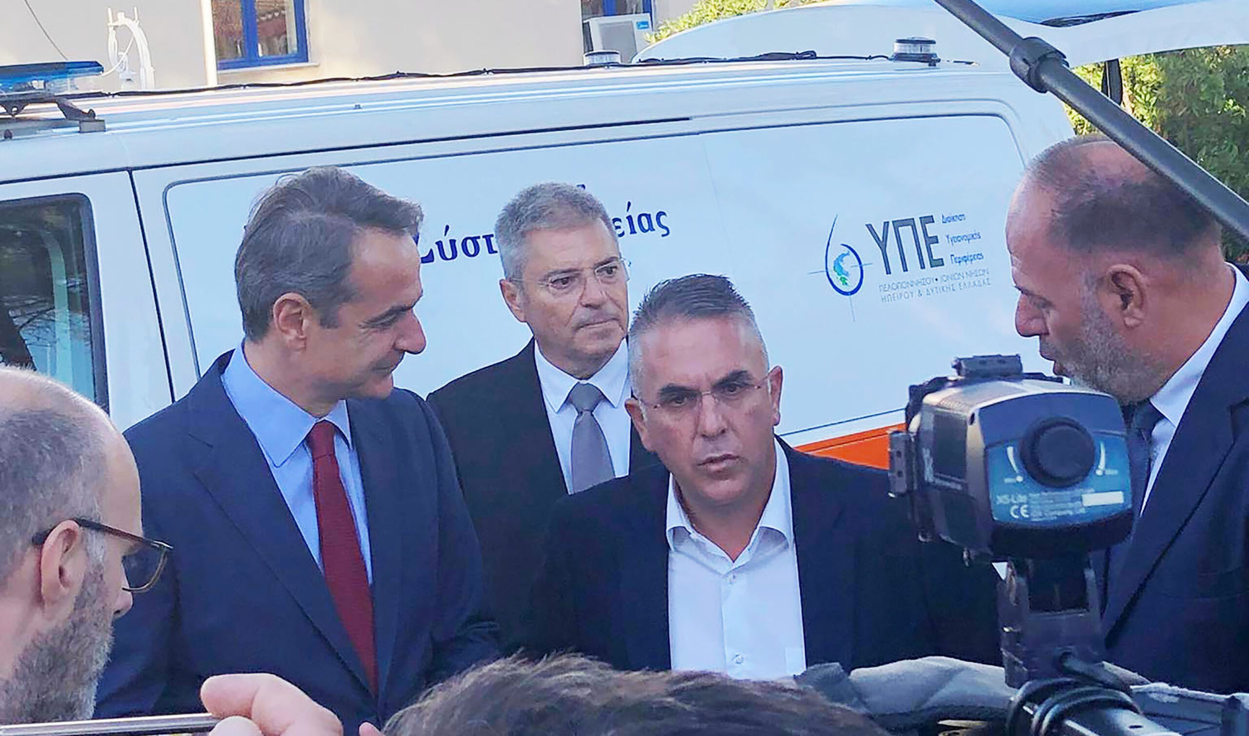 Ο δήμαρχος Ιθάκης Διονύσης Στανίτσας παρέλαβε το ασθενοφόρο για την Ιθάκη