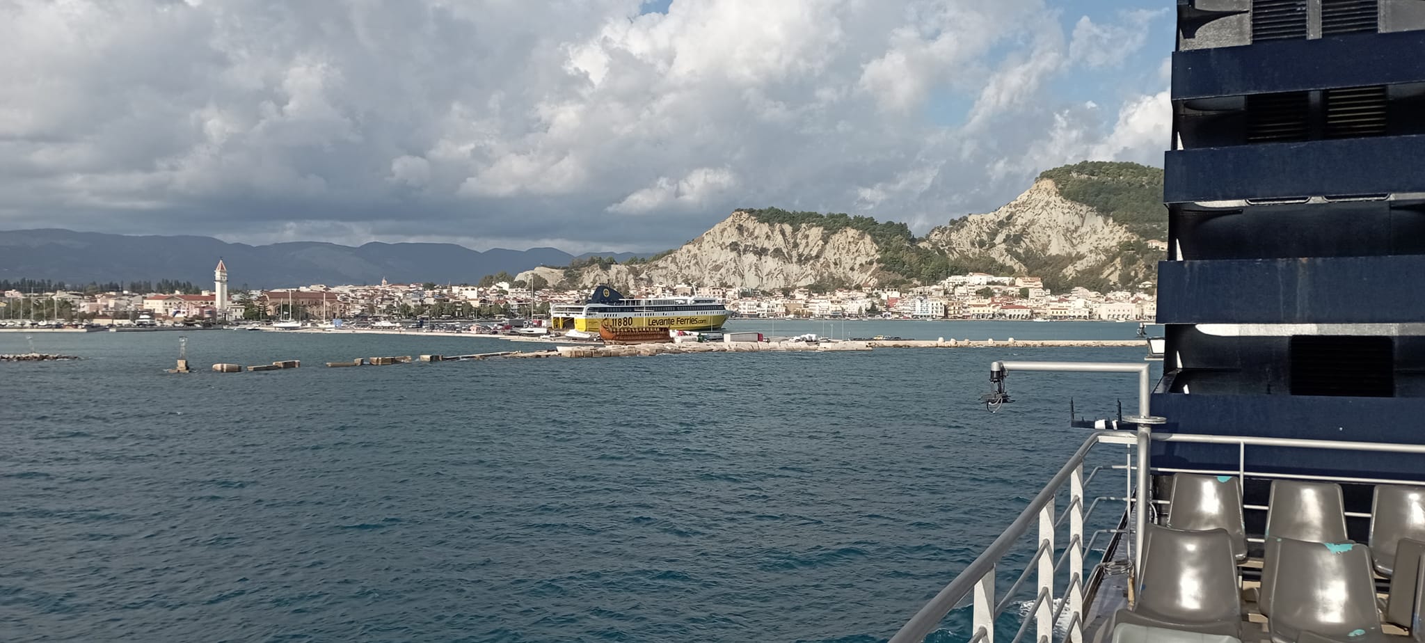 Δεμένα τα πλοία από το μεσημέρι λόγω της επερχόμενης καταιγίδας
