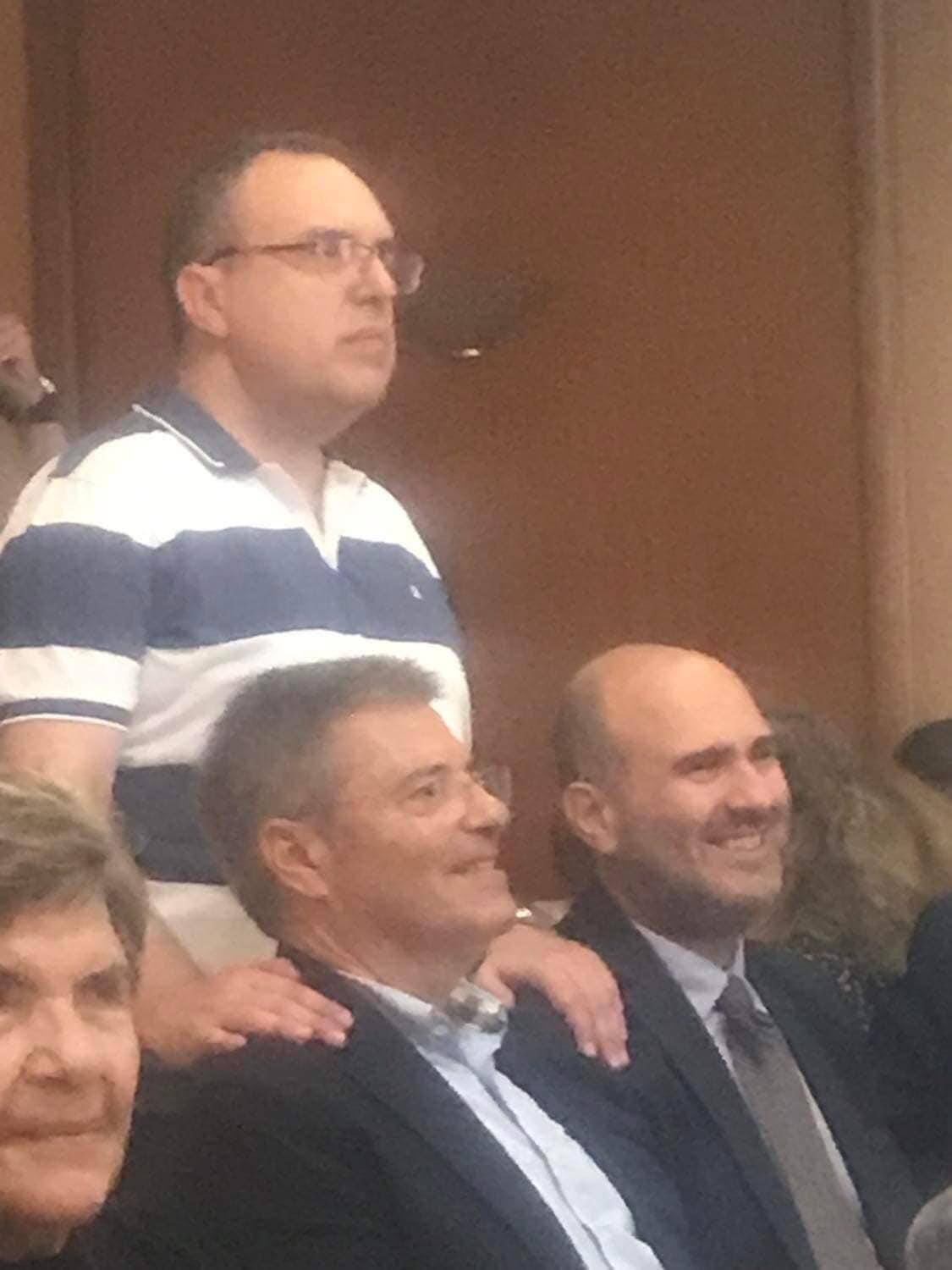 Με κέφι και πολλές εκπλήξεις τηρήθηκε και φέτος το έθιμο με τα μπουρμπουρέλια στην Αδελφότητα Πειραιά [εικόνες]