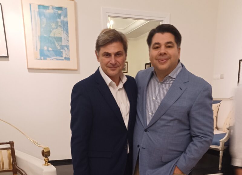 Αποκλειστικό: Συνάντηση Φαραντούρη – Αμερικανού Πρέσβη στην Πρεσβευτική κατοικία [εικόνα]