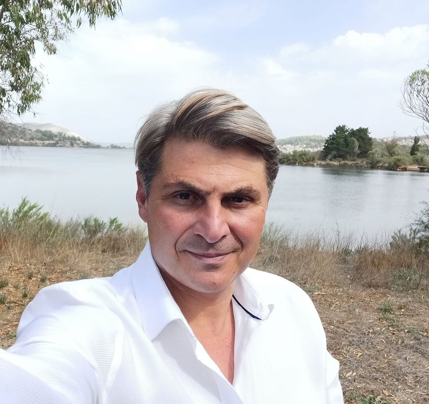 Φαραντούρης ξαναχτυπά σε απευθείας σύνδεση απ’ το Αργοστόλι [βίντεο]