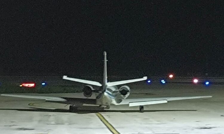 Ιδιωτική αεροδιακομιδή ασθενούς πριν λίγο στο αεροδρόμιο της Κεφαλονιάς