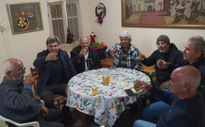 Ο Φαραντούρης πάει παντού!