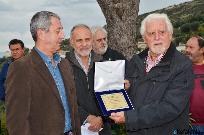Σε βαρύ κλίμα η σημερινή εκδήλωση στο μνημείο της Εθνικής Αντίστασης «Αετός», στην Πάστρα [εικόνες]