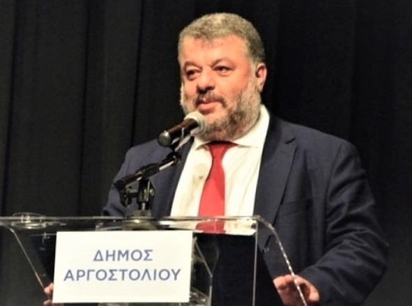Θεόφιλος: “Καλή επιτυχία στην υποψηφιότητα Παρίση”