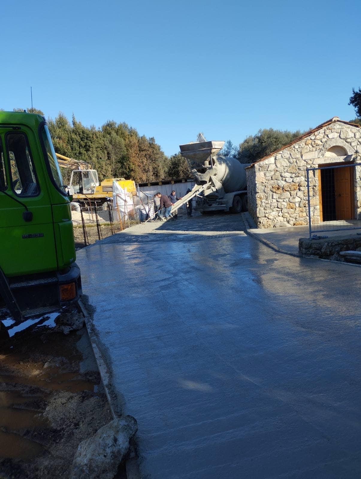 Ιθάκη: Ολοκληρώθηκαν οι τσιμεντοστρώσεις στην Ανωγή με επισκευή δρόμων μέσα στο χωριό