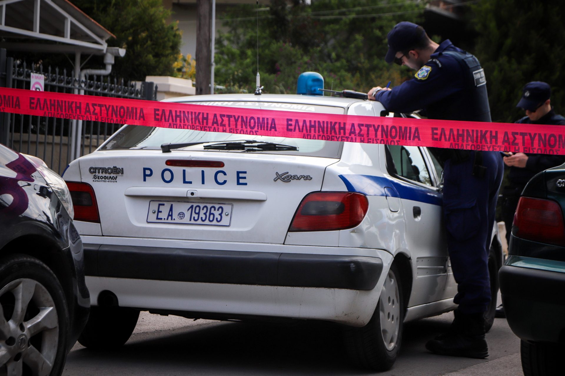 Νίκαια: 50ρονος σκότωσε τη γυναίκα του και πήρε την αστυνομία