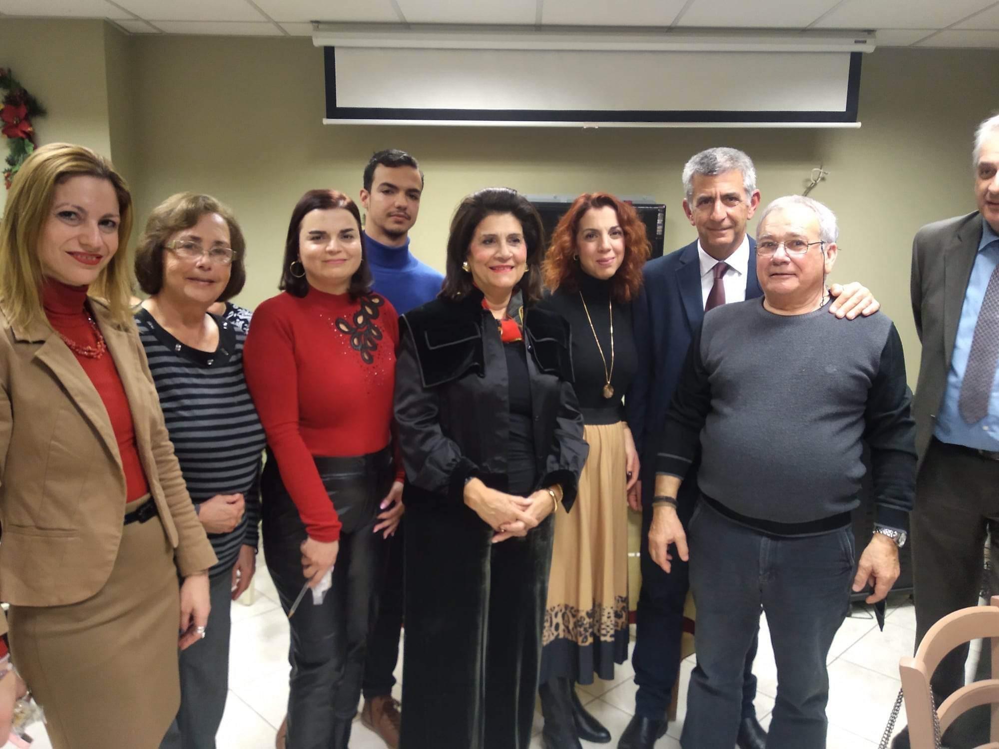 Οι Φαρσινοί της Αθήνας έκοψαν την Πίτα τους παρουσία Κράτσα [εικόνες]