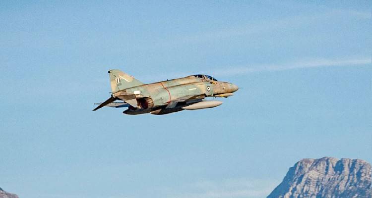 Πτώση F4: Κορυφώνεται η αγωνία για τον κυβερνήτη -Ήρθαν στο σπίτι και είπαν ότι ψάχνουν τον γιο μου