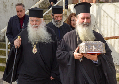 Στο Νοσοκομείο τα Ι. Λείψανα του Αγίου Λουκά