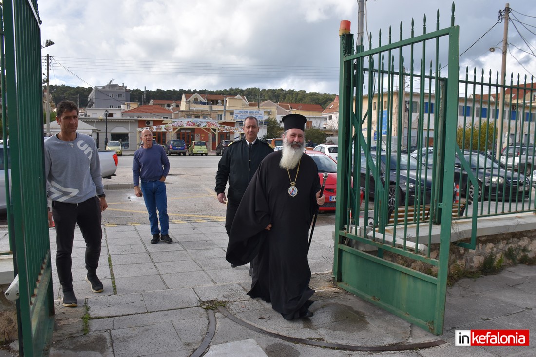 Το Λιμεναρχείο Κεφαλονιάς έκοψε την πίτα του! (εικόνες)