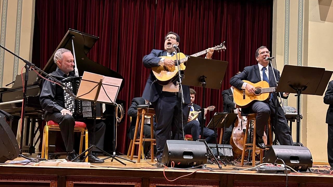 Κοντά στα Καραβιωτάκια ο Παναγής Καππάτος  Μαγική συναυλία στον Φιλολογικό Σύλλογο «Παρνασσός» [εικόνες]