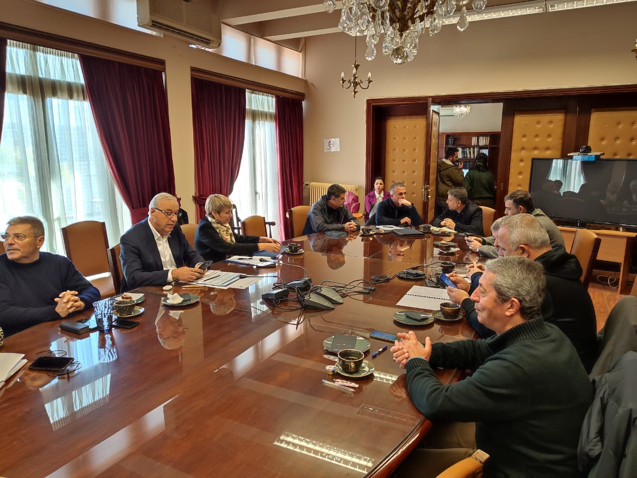 Κυβερνητικό κλιμάκιο στην Κεφαλονιά –Σύσκεψη για την απορροφητικότητα κονδυλίων στην Αντιπεριφέρεια παρουσία Σταυριανουδάκη και Πατσογιάννη [εικόνες]