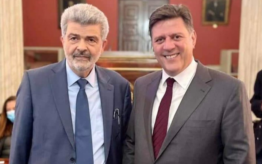 Ν