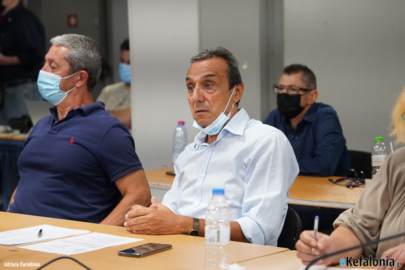 Σπύρος Σαμούρης: Ενημέρωση για τους αναμμένους λαμπτήρες κατά την διάρκεια της ημέρας