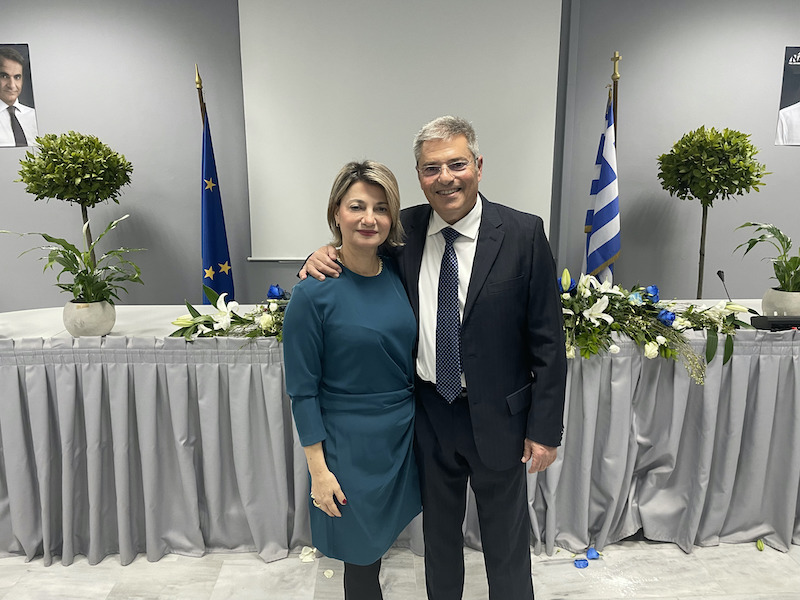 Συγκίνηση Καππάτου: Το μεγάλο ευχαριστώ στη γυναίκα του και η ειδική αναφορά στους συνεργάτες του [εικόνες]