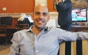 H ΔΟΜΗΣΗ ΣΤΟ ΕΛΕΟΣ ΜΙΑΣ ΕΓΚΥΚΛΙΟΥ